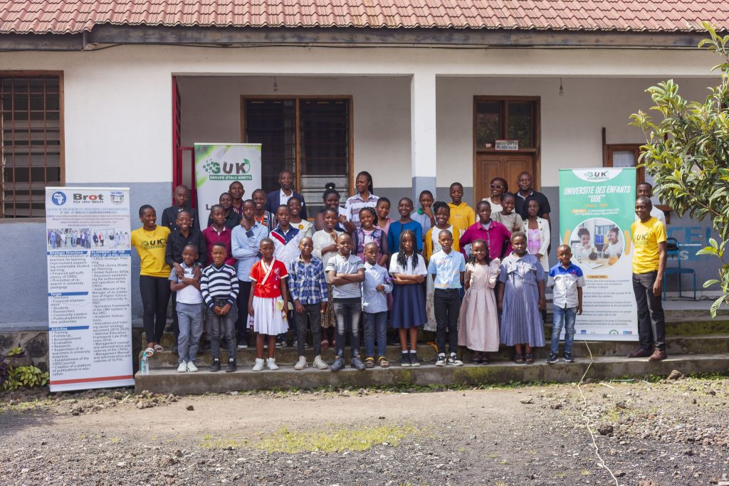 Université des Enfants UDE – Goma, Photo de famille, 17 mai 2025 / Faculté de Psychologie et Sciences de l'éducation