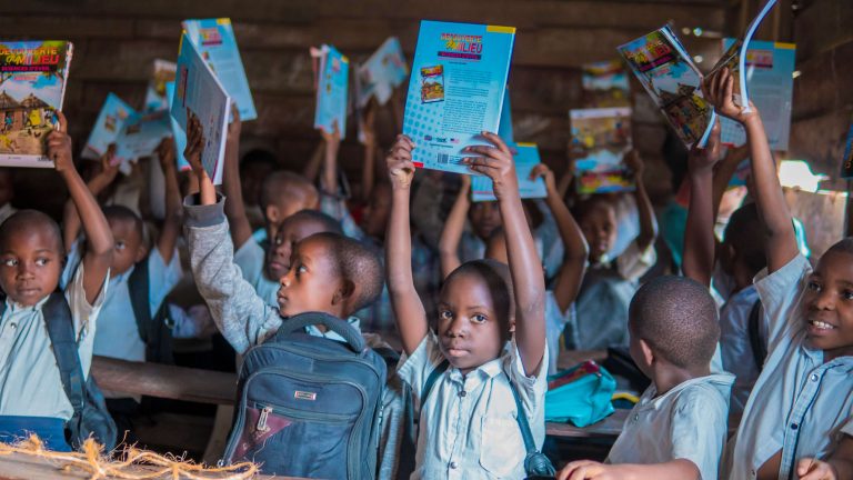 Matériels didactiques en RDC / Kwafrika Travel