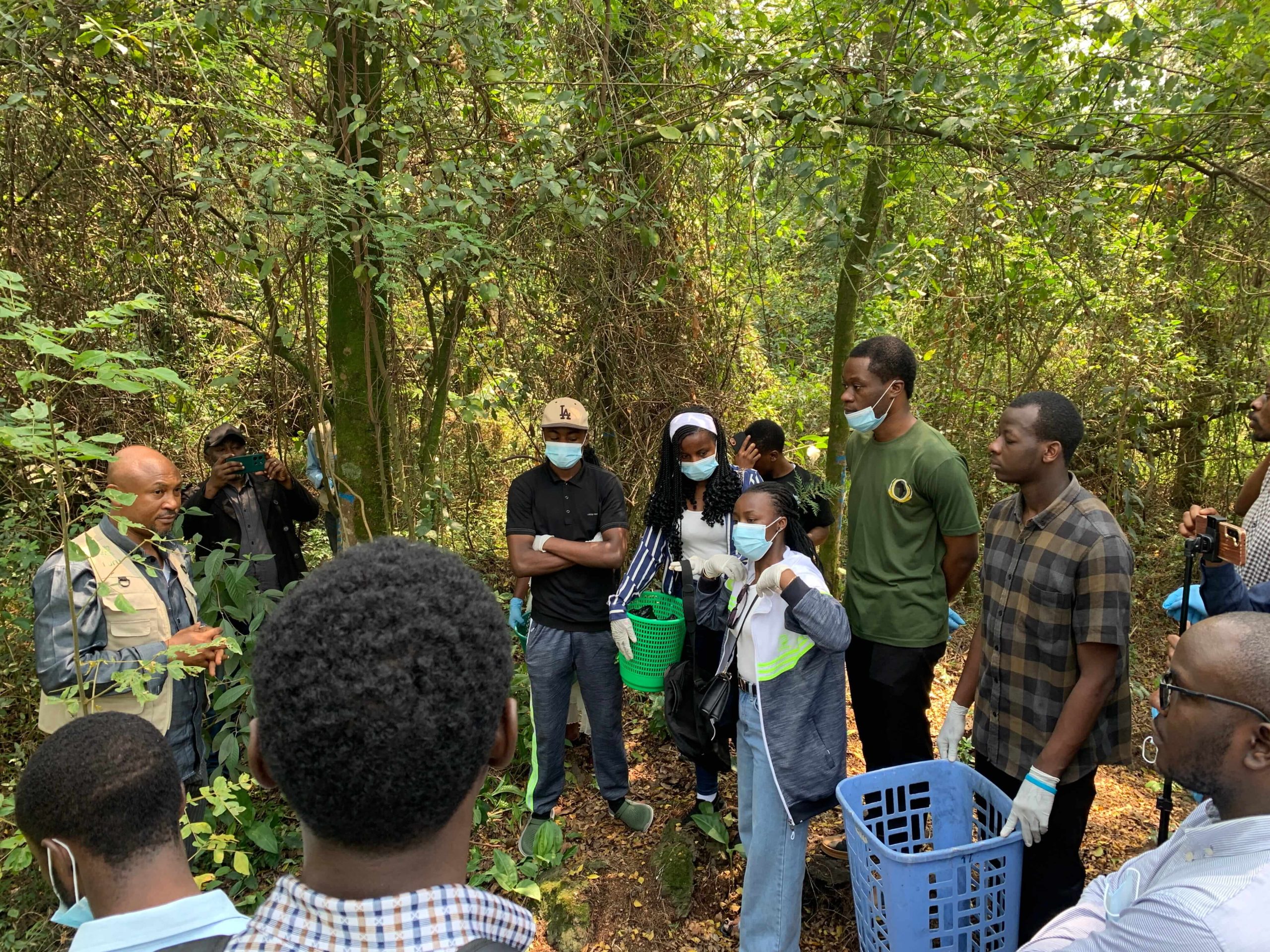 Week-end Ecologique du CREDDA à l'ULPGL-Goma Prof. Kennedy Kihangi Bindu sensibilise la jeunesse de Goma sur la protection de l'arbre